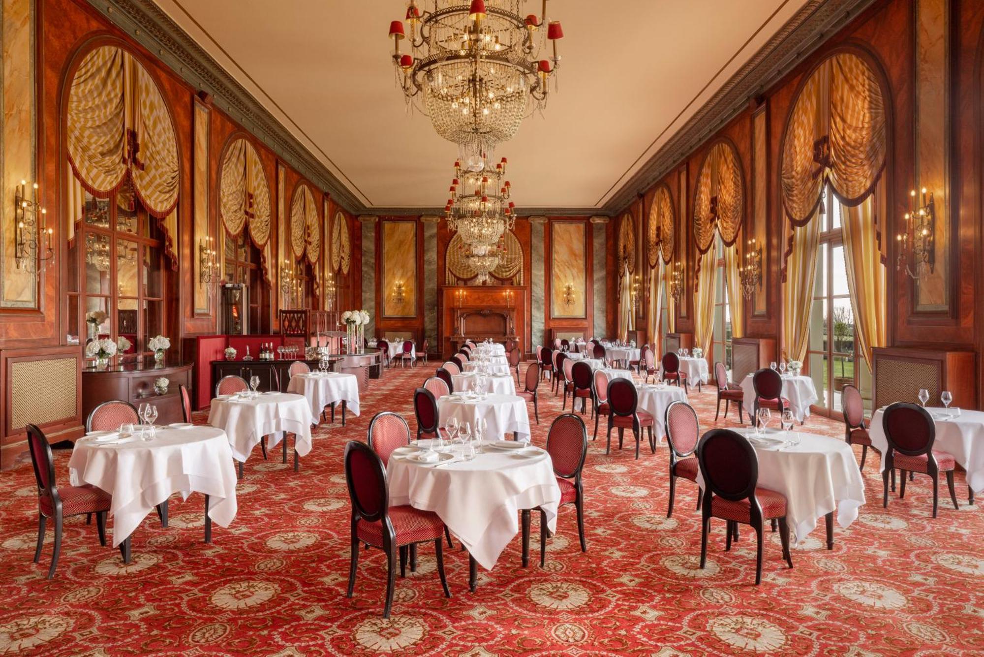 Hotel Barriere Le Royal Deauville Exterior photo